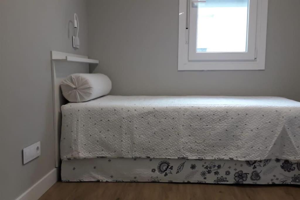 Apartamento Con Vistas Al Rio Betanzos Luaran gambar